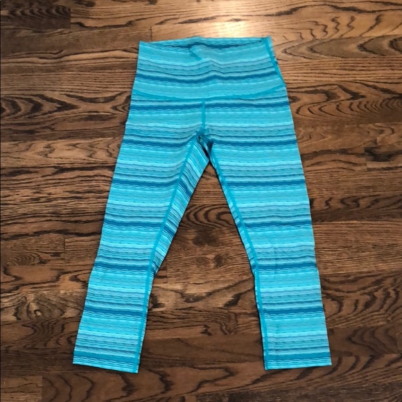 lululemon athletica Pants - Lululemon high waist cropped legging